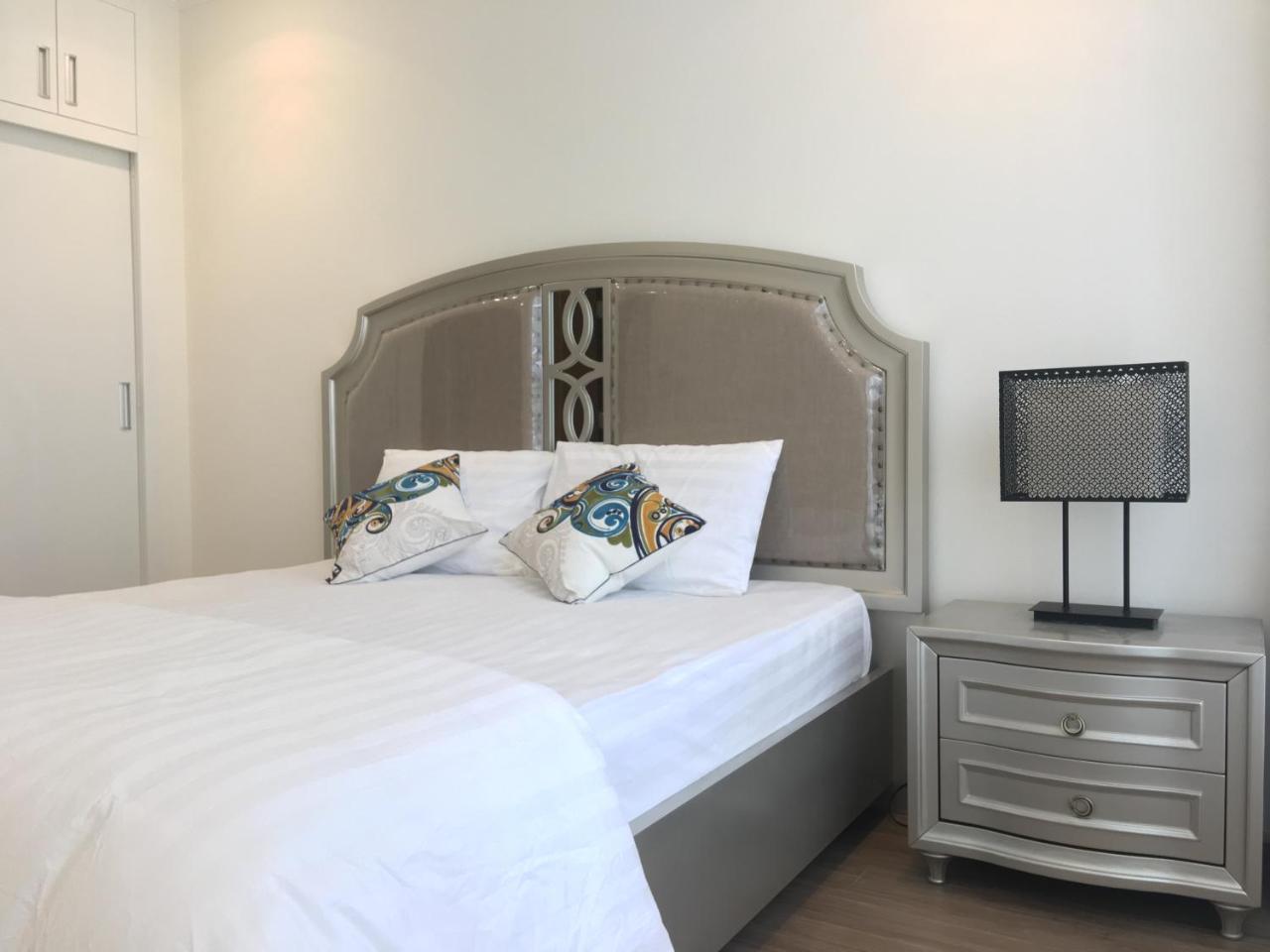 Vinhomes Park Jack Luxury Service Khách sạn TP. Hồ Chí Minh