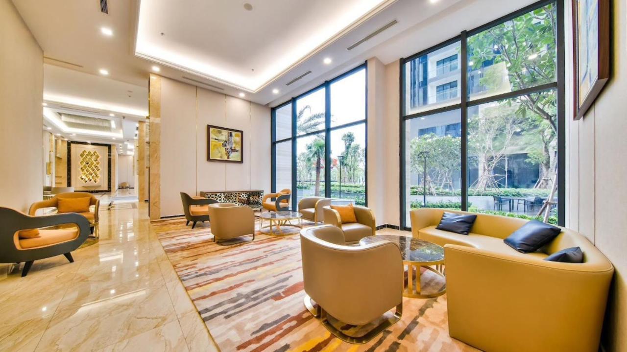 Khách sạn Vinhomes Park Jack Luxury Service TP. Hồ Chí Minh