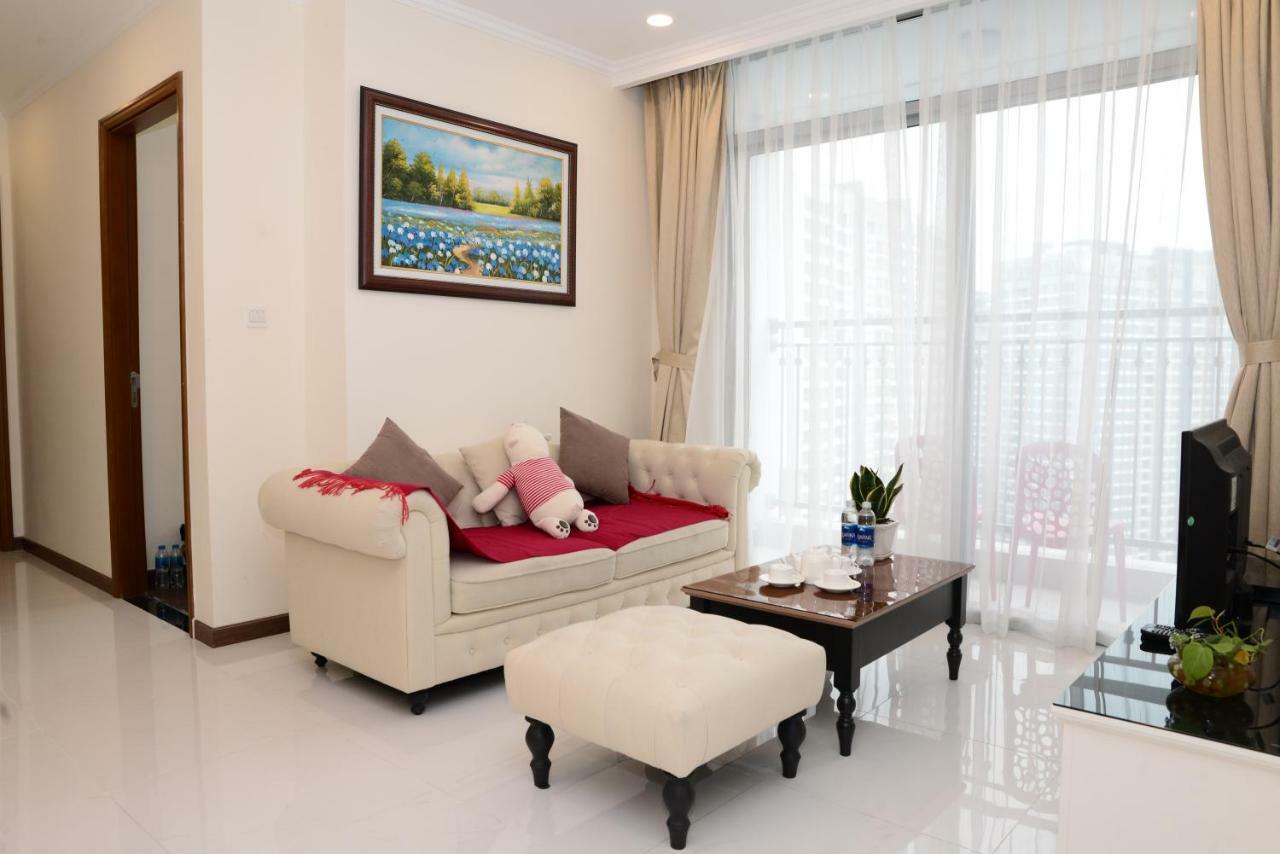 Khách sạn Vinhomes Park Jack Luxury Service TP. Hồ Chí Minh